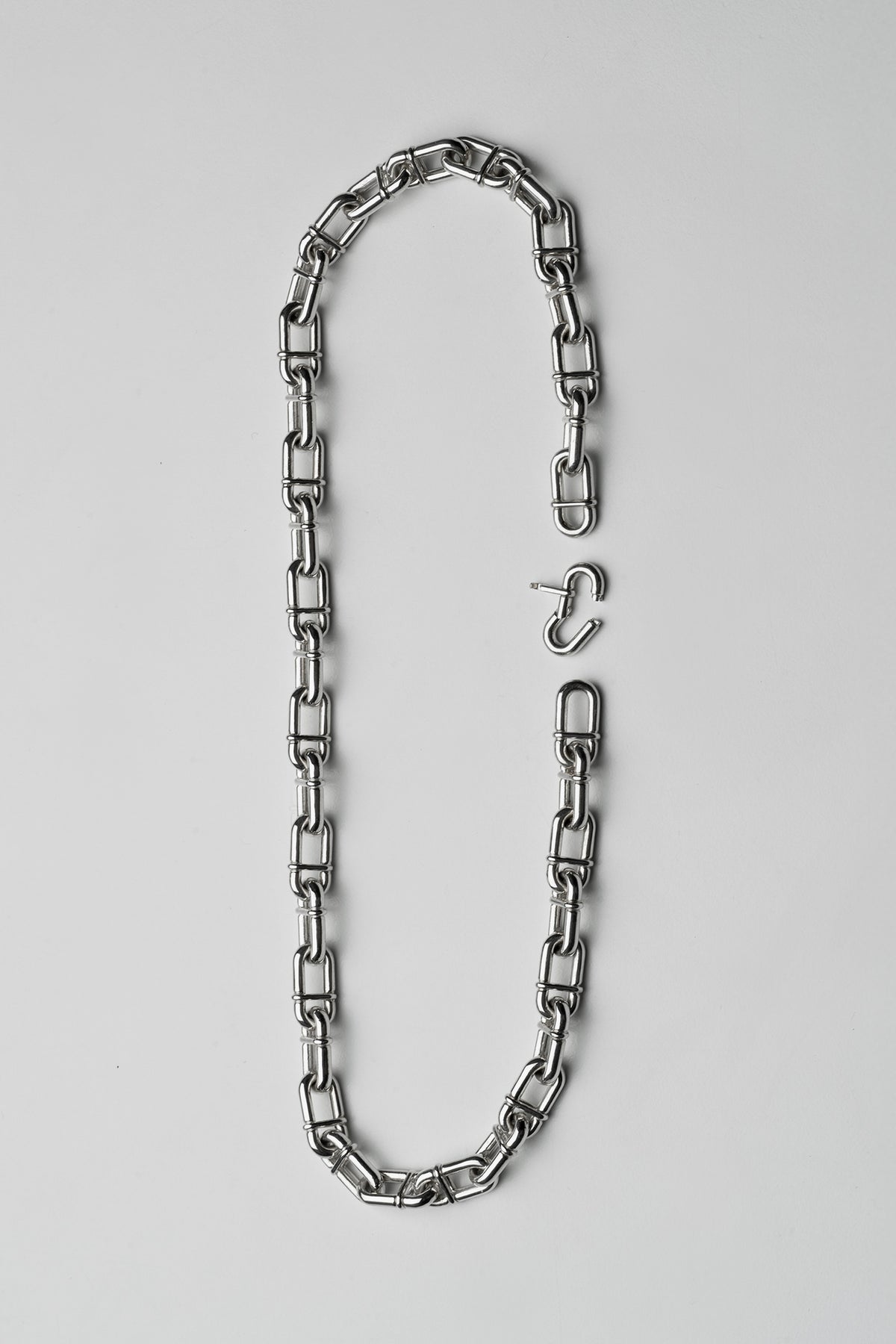 SC CHAIN NECKLACE