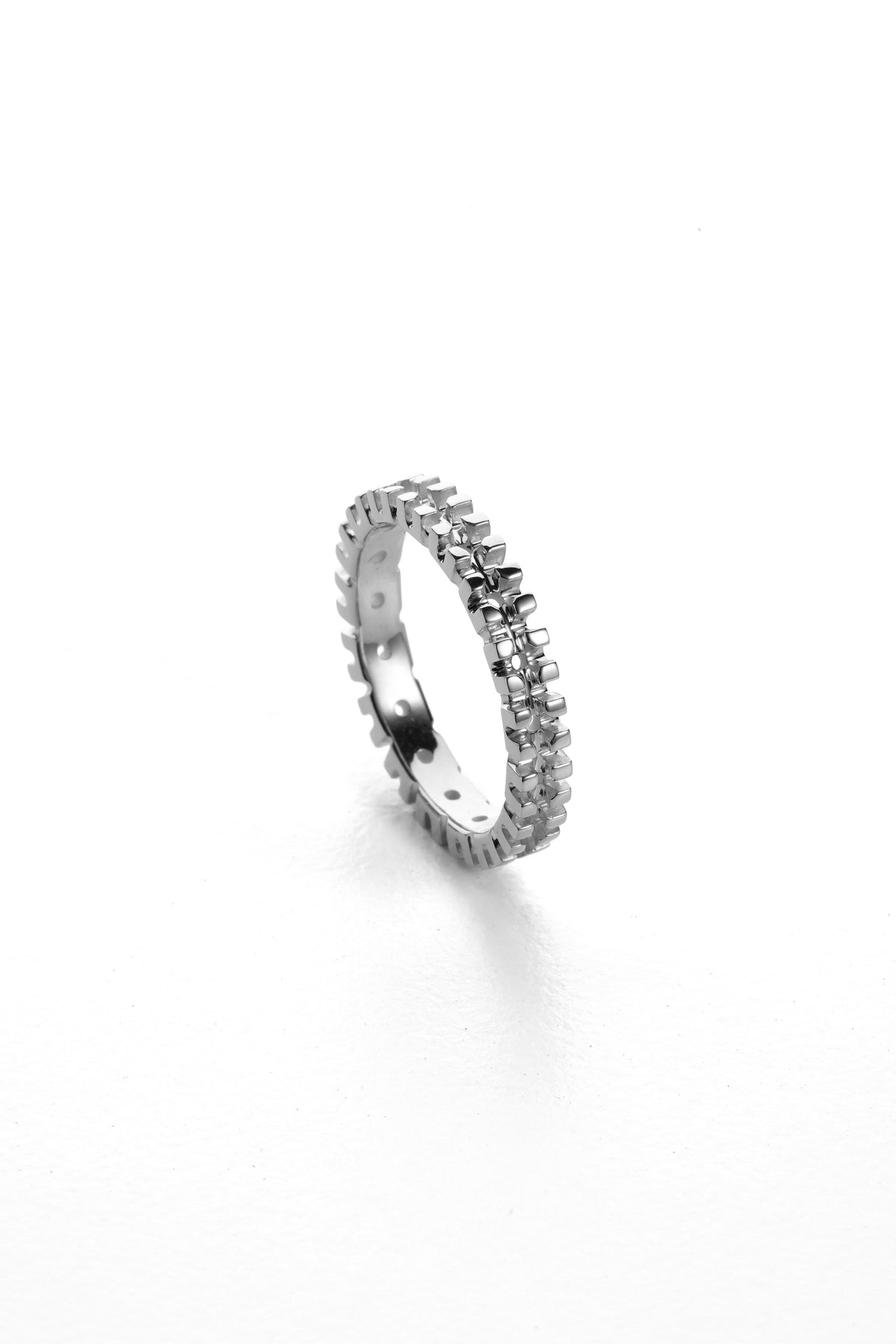 AR RING (PT900)