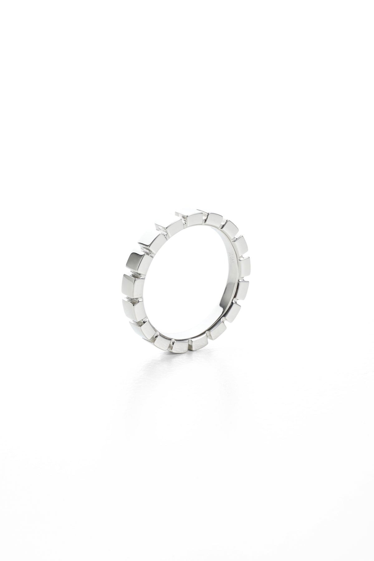 AR FORM RING (PT900)