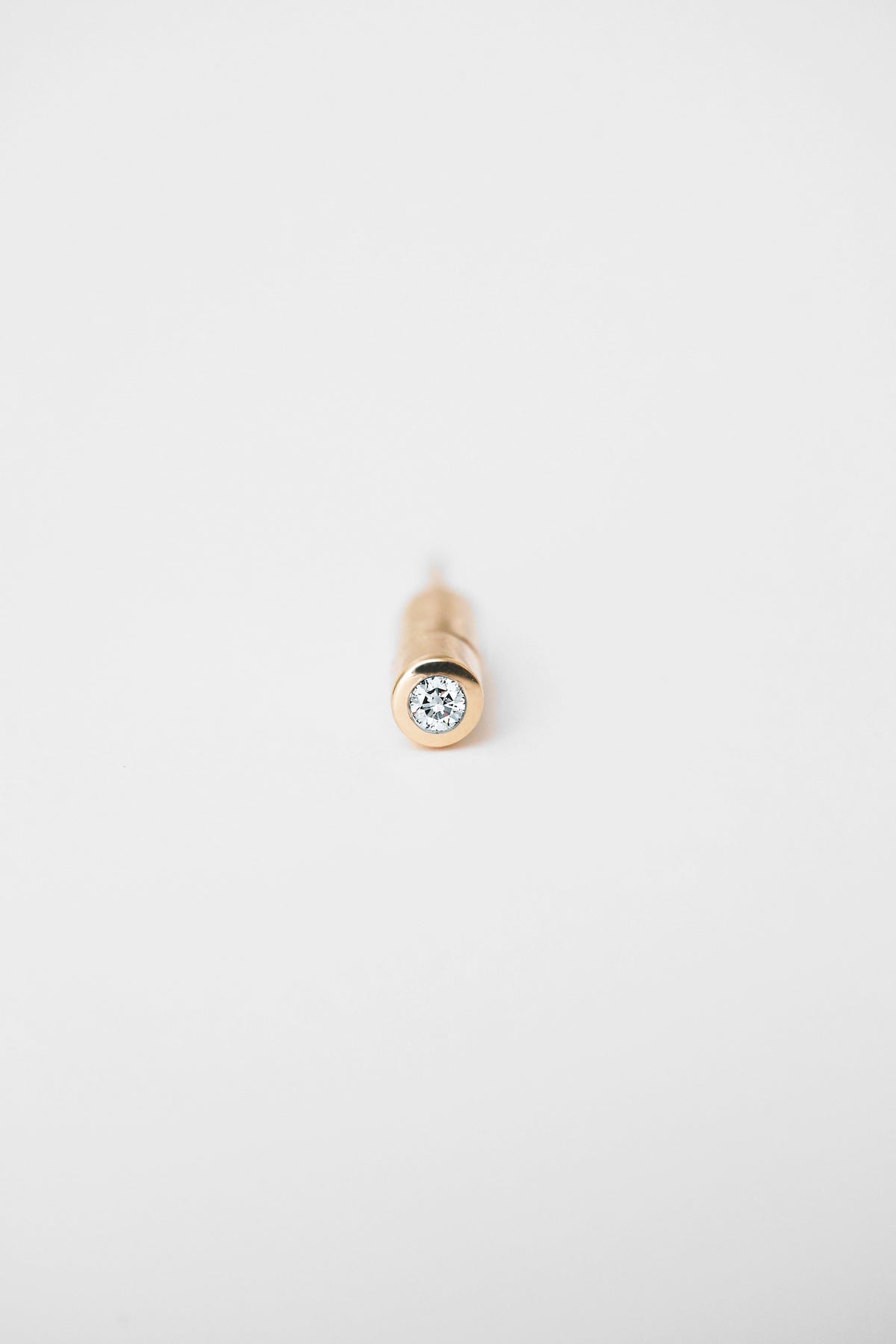 LI POST PIERCE (DIAMOND/SINGLE)