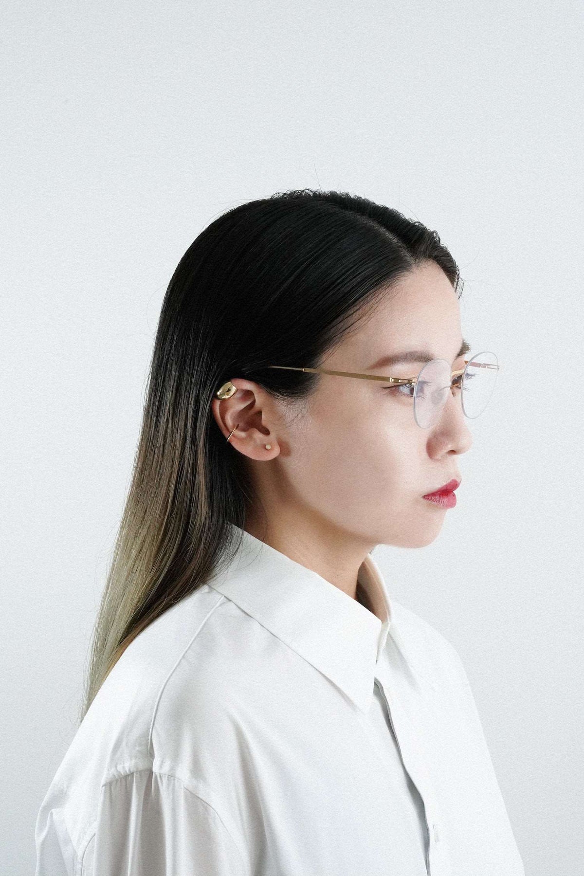 LI POST PIERCE (SINGLE)